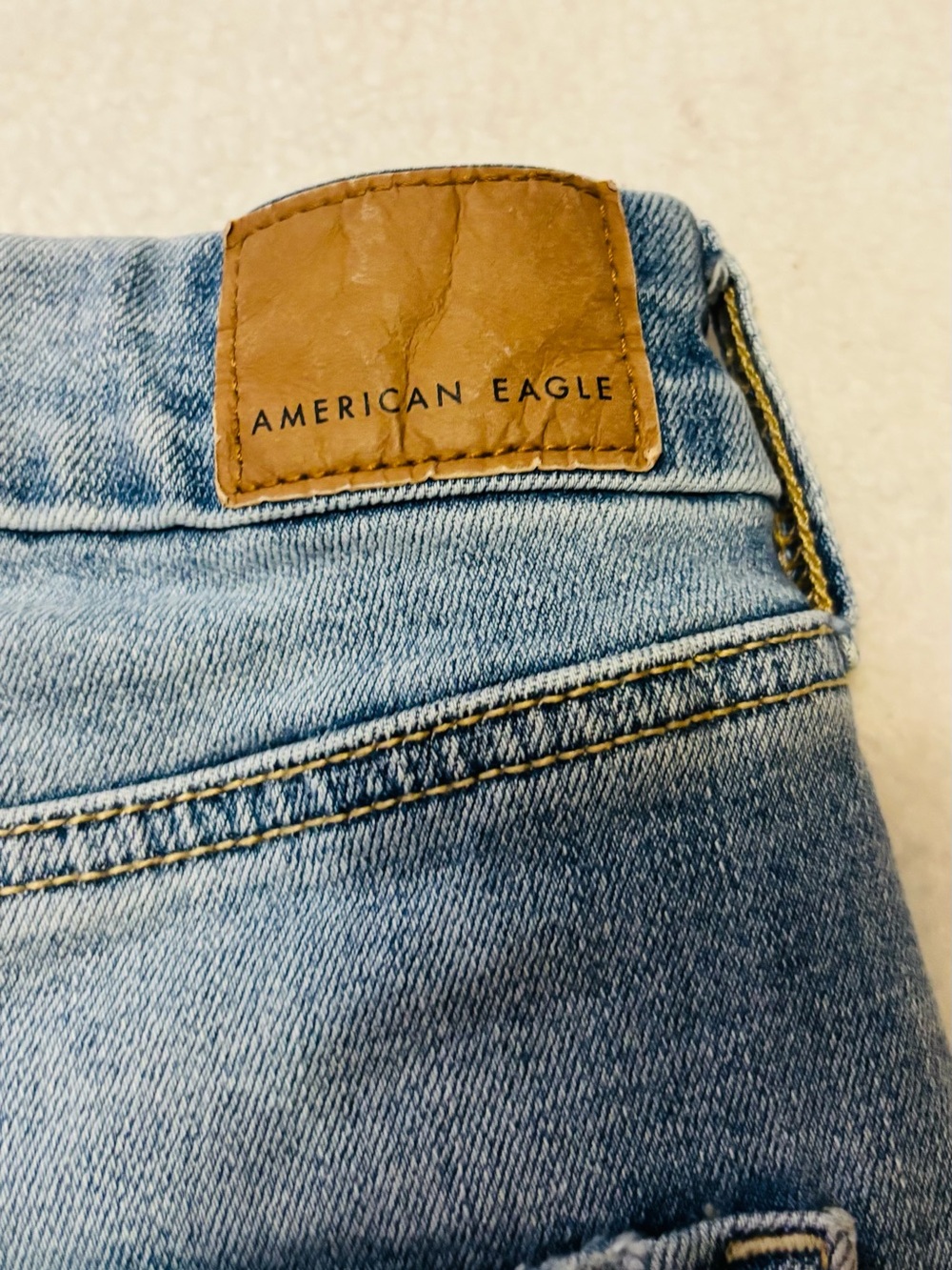 American Eagle Outfitters Distressed Shorts Size 4 EUC - Picture 10 of 13